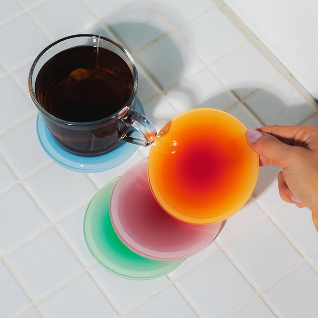 Acrylic Ombre Coasters – Colorful Gradient Drink Coaster Set, Modern Table Decor, Heat-Resistant & Scratch-Proof