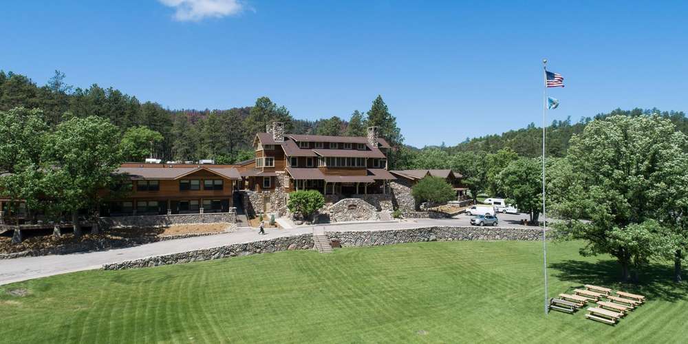 The State Game Lodge at Custer State Park Resort - Wedding Venues - Zola