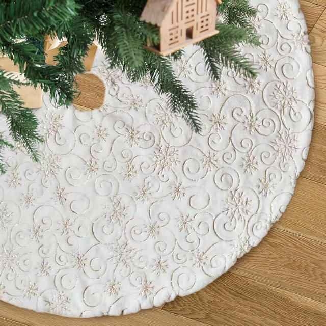 Atiming White Plush Christmas Tree Skirt 36 inches Fur Christmas Tree Skirt with Gold Sequin Snowflakes Xmas Tree Skirt Mat for New Year Christmas Holiday Decorations - 90cm