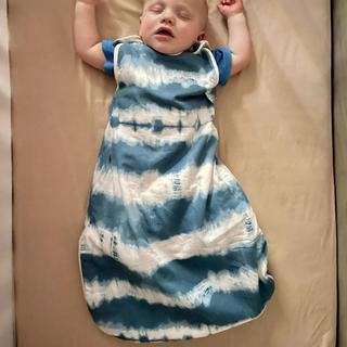 Caspian Tie-Dye Wearable Blanket