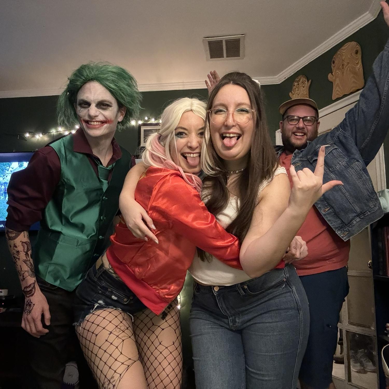 10/28/23… Halloween! The Joker, Lana Del Rey & her paparazzi out in Brooklyn.