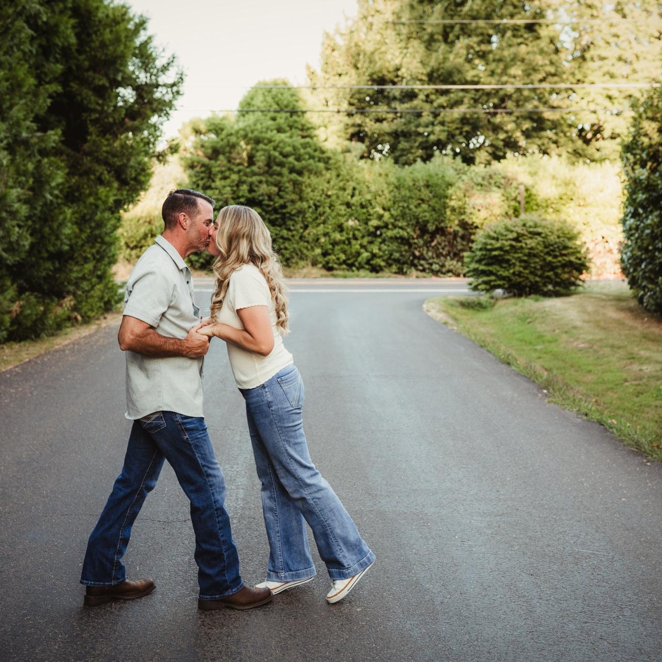 Engagement photo shoot out at mom and dad’s photo credit goes to my amazing sister Jodie Szaroleta🥰