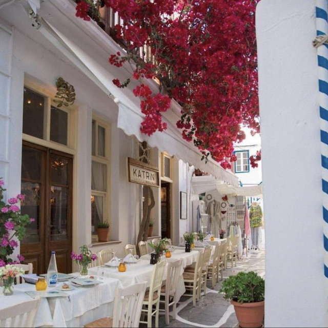 Romantic Dinner For Two on Honeymoon
