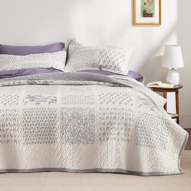Bedsure Patchwork Quilt Set Queen - Beige and Grey Quilt Bedding Set, 3 Pieces Lightweight Bedspread, Vintage Floral Printed Microfiber Coverlet with 2 Pillow Shams for All Seasons (90"x96")