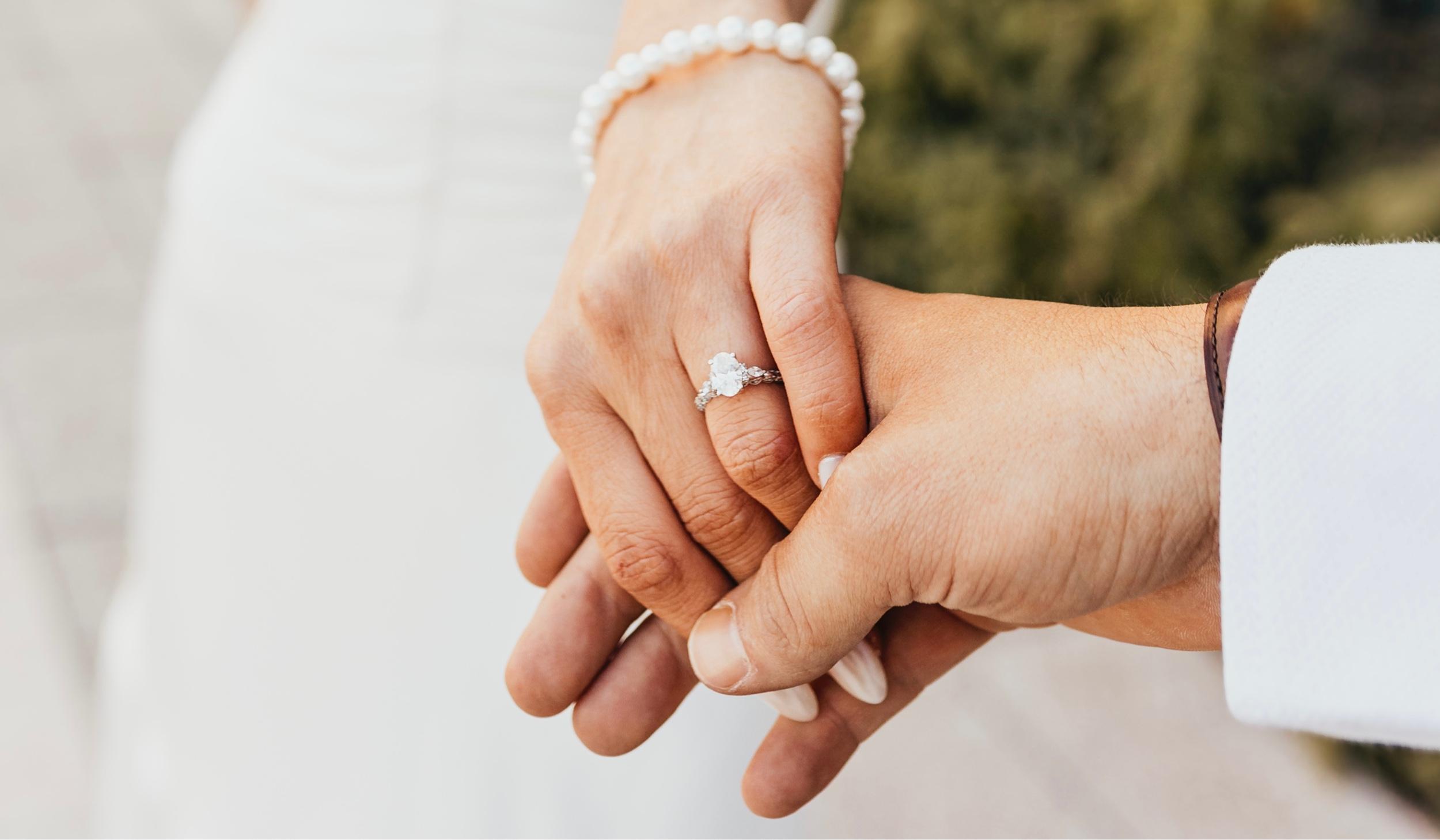 The Wedding Website of Alexis Gryka and Trent Teeples