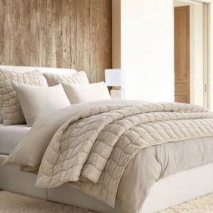 Cozy Cloud Handcrafted Quilt Color Oatmeal