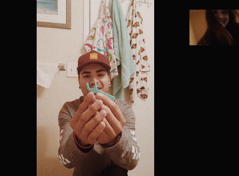 The first proposal with a “floss ring” on Facetime (2016)
