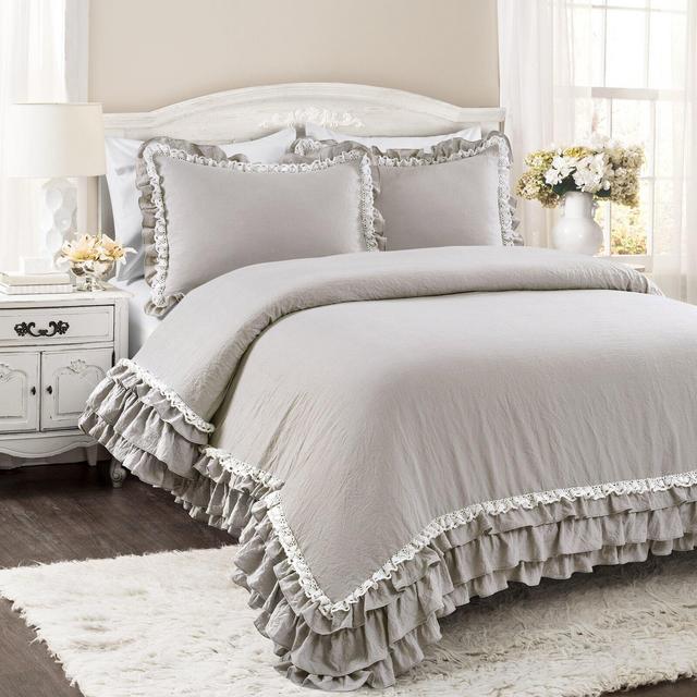 Esai Shabby Elegance Lace Comforter Set