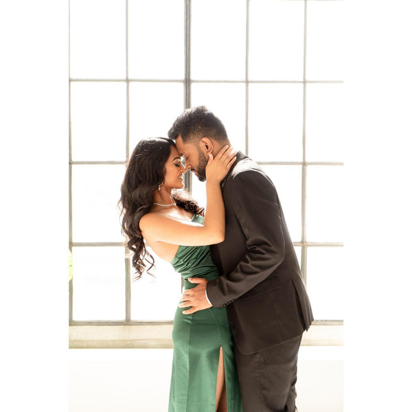 Vijith Navarathinarasah and Sinthuja Rajasingam's Wedding Website