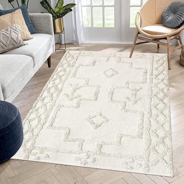 Uphome Boho Area Rug 4' x 6' Tufted Cotton Geometric Living Room Rug Hand Woven Washable Farmhouse Tribal Floor Carpet for Entryway Bedroom Kitchen