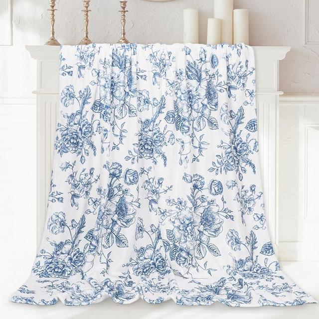 JarThenaAMCS Floral Fuzzy Blanket Blue Flowers Throw Blanket Decorative Soft Cozy Flannel Blanket for Home Bed Sofa Couch Chair, 50 x 60 Inch