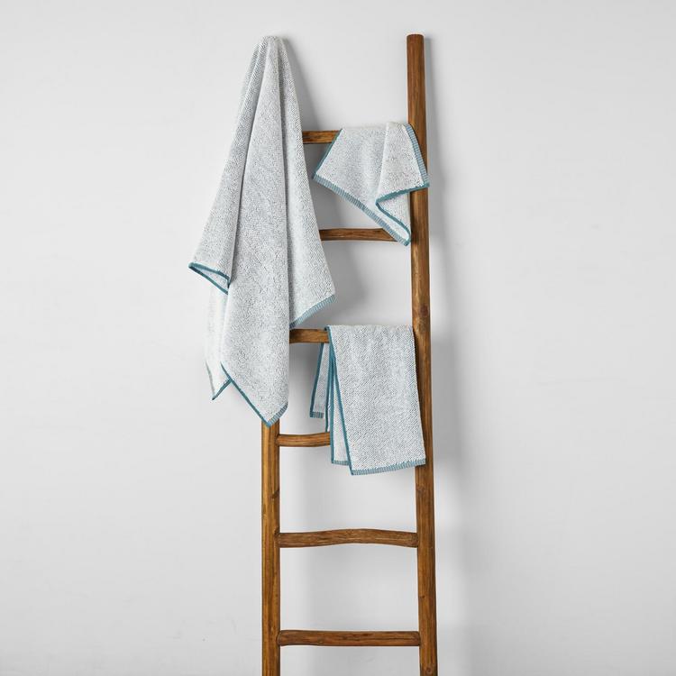 Willow Park, Melbourne Bath Towel Zola