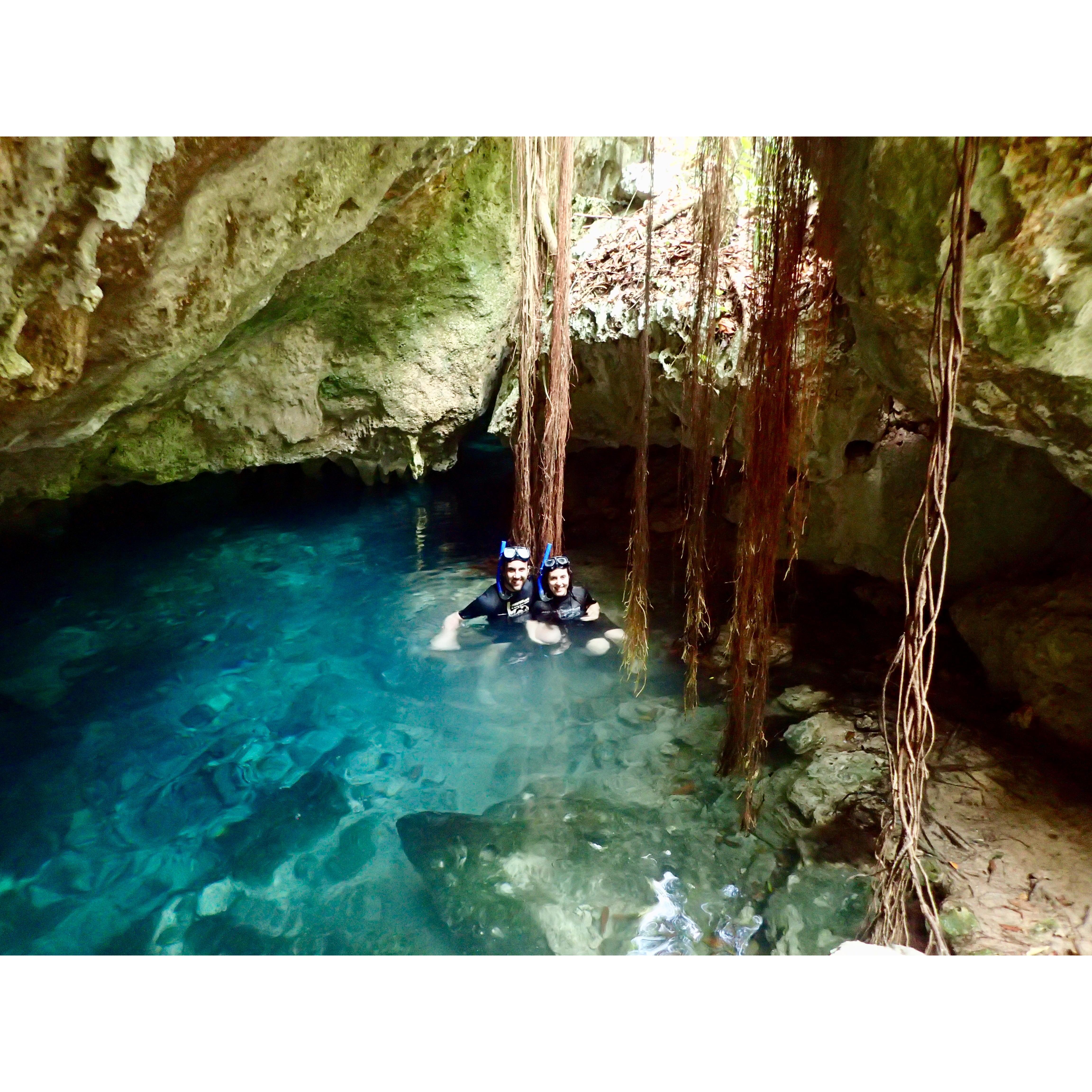 Snorkeling in the cenotes of Tulum!
