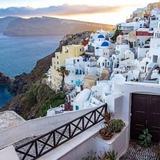 Stroll Villages beyond the Caldera