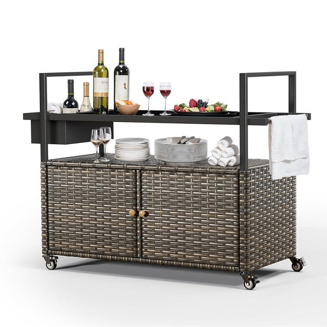 moosprr Outdoor Bar Cart with Storage Cabinet, Patio Bar Table with Tempered Glass Tabletop, Outdoor Serving Grill Cart with Rolling Wheels, Rattan Bar Cart for Patio, Backyard, Grey Wicker