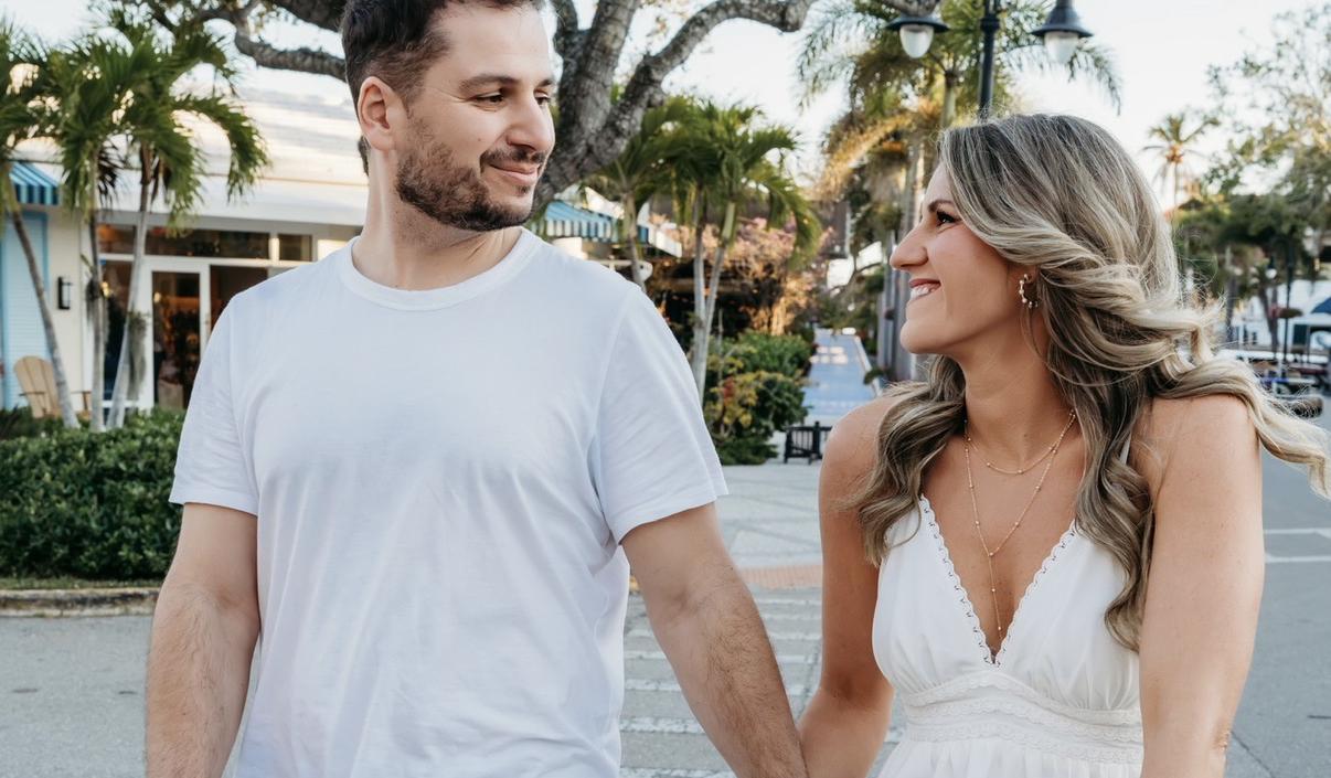 The Wedding Website of Jillian Serraro and Alexandar Nikolic