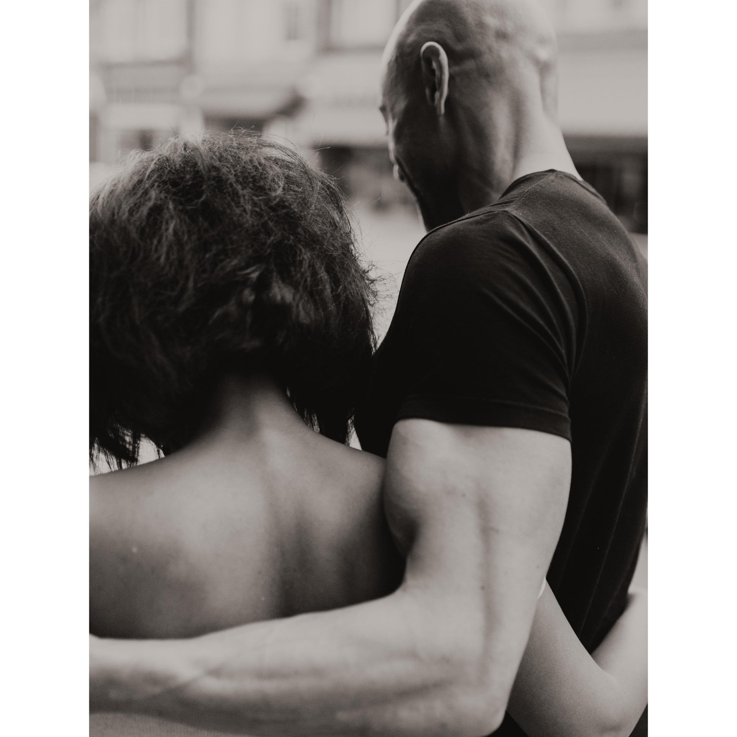 Hand in hand, arm in arm … #connected