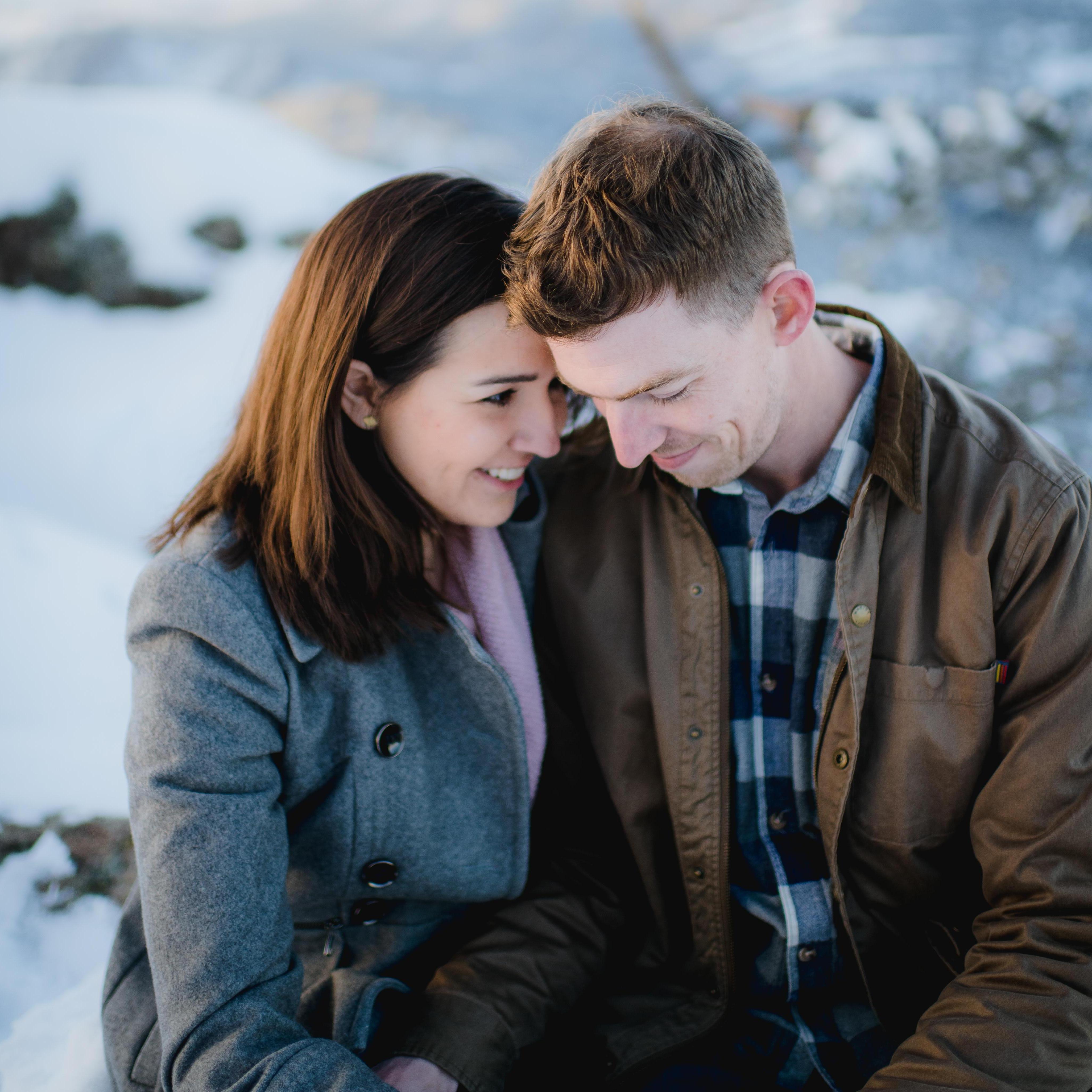 Engagements pictures in CO