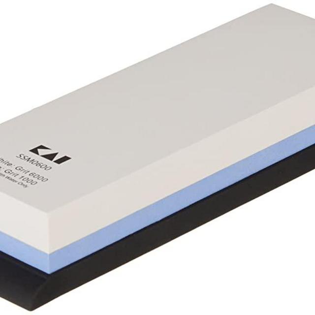 Shun Combination Whetstone, 1000 and 6000 Grit, Rubber Base for Grip, Use for Sharpening and Polishing