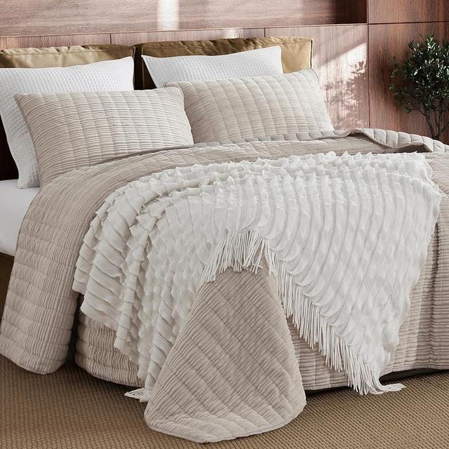 SHALALA NEW YORK Corduroy Quilt Queen Size 3 Pieces Bedding Set, Striped Bed Cover Cozy Bedspread Coverlet with 2 Matching Pillow Shams, Soft Lightweight Quilt Set for All Season (Beige, Full/Queen)