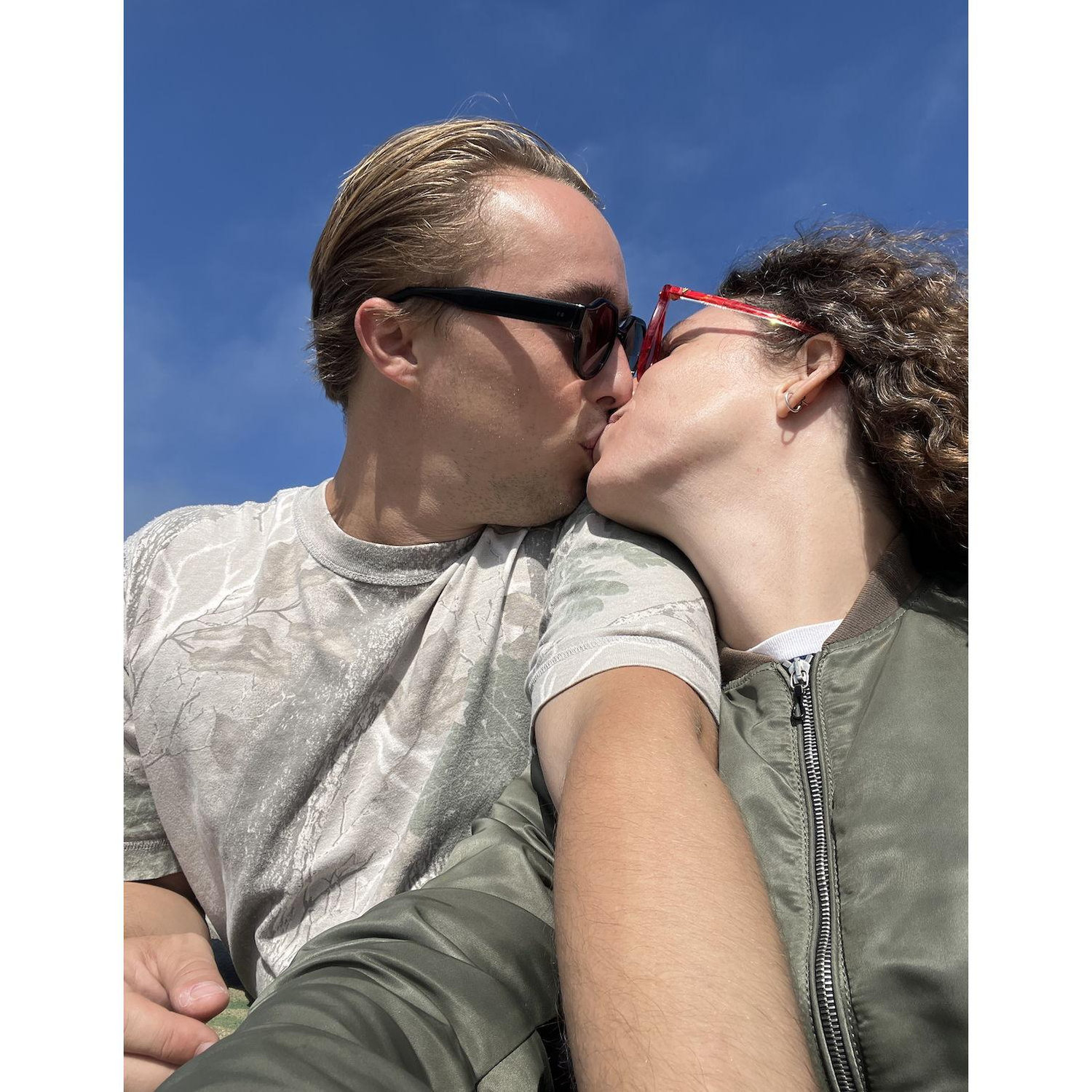 Smooching in San Francisco