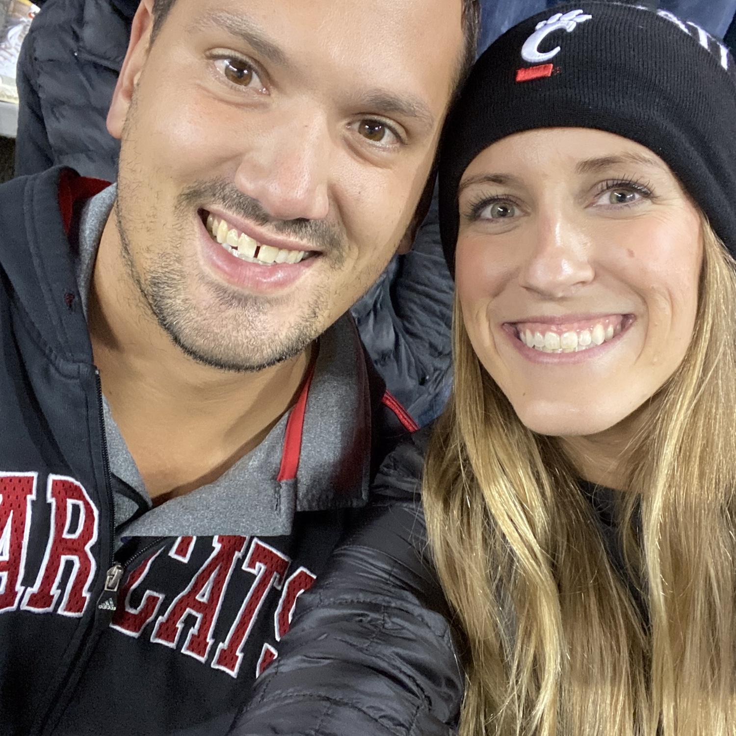 Go bearcats!!