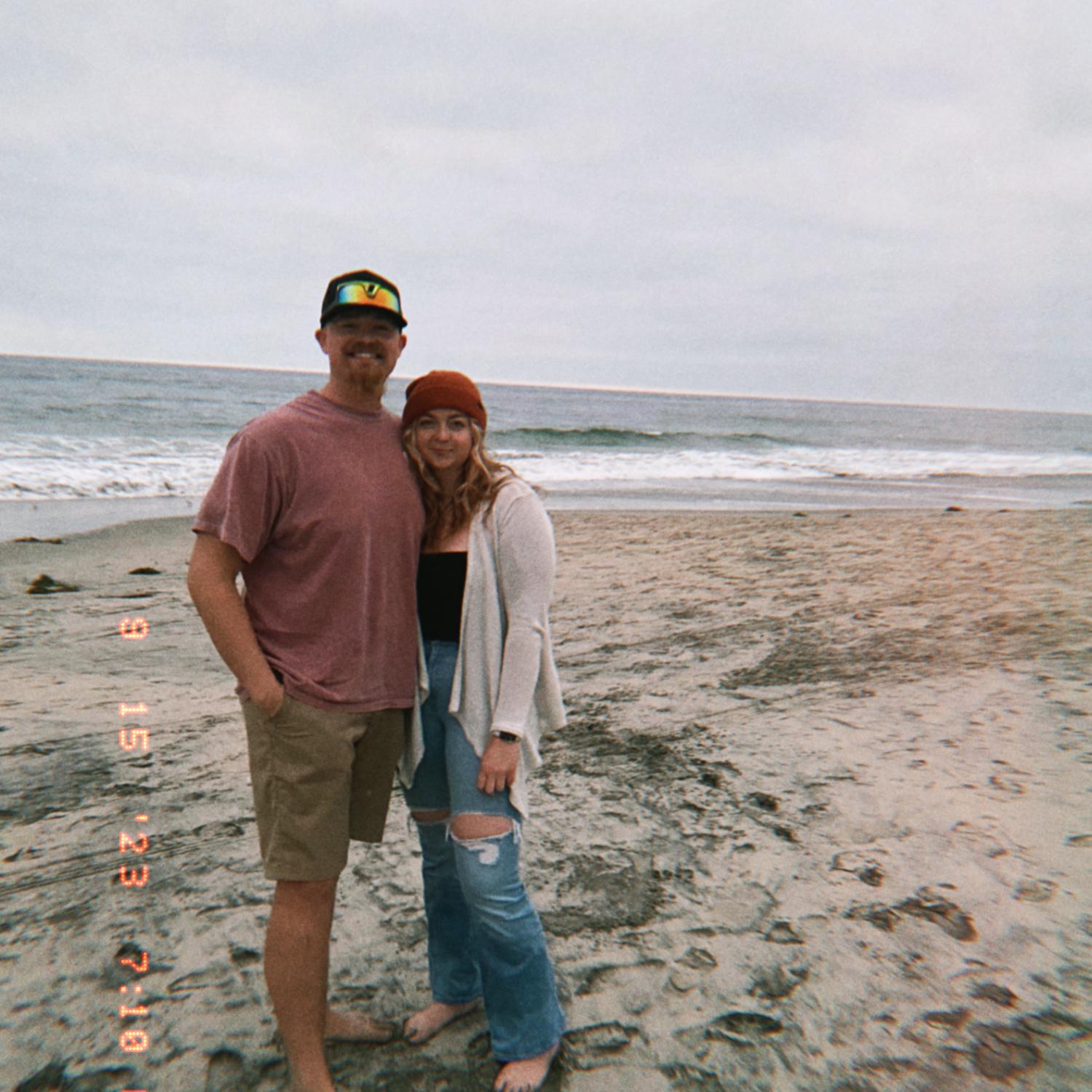 our first date 💌 picnic on the beach w a charcuterie board :)