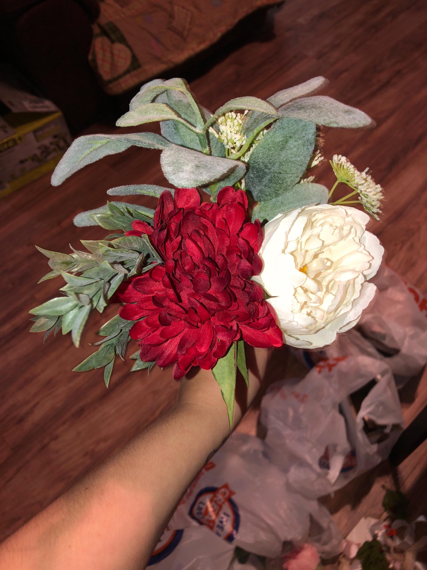 Bridesmaid’s bouquet from the top
