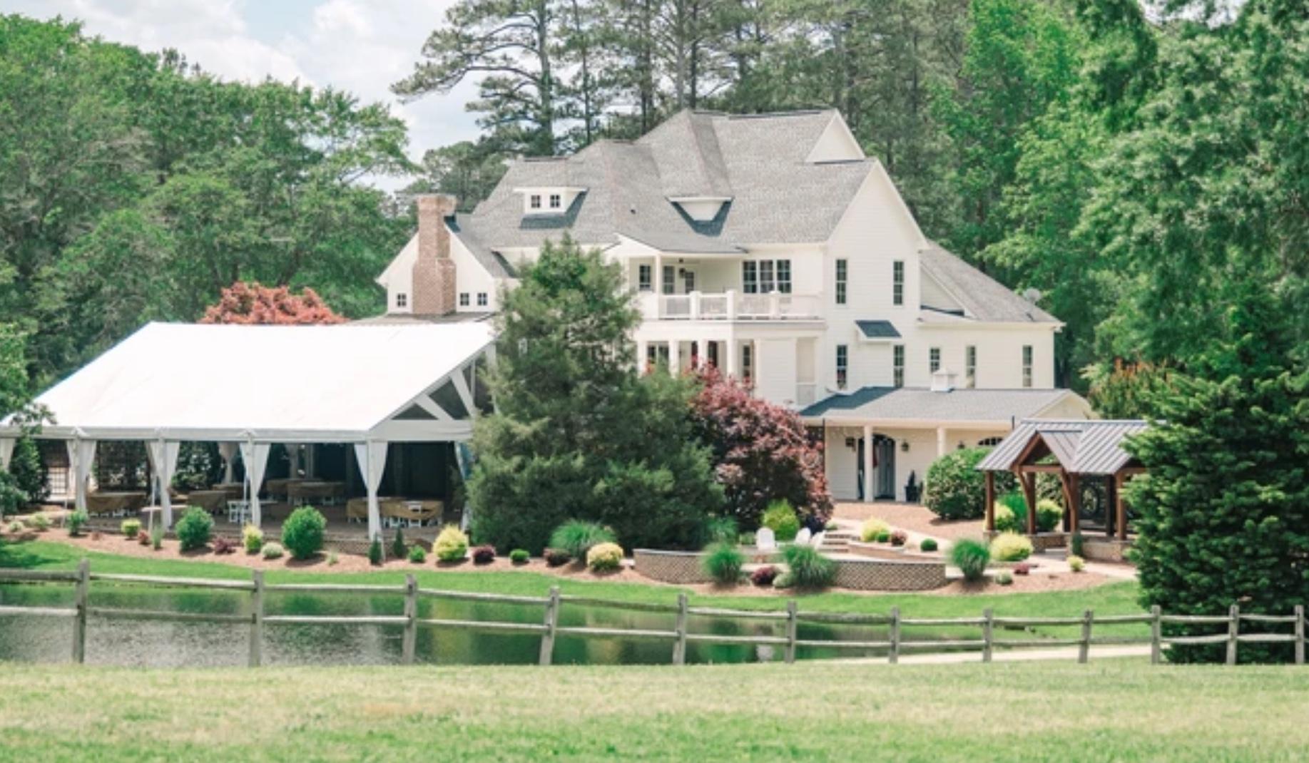 The Wedding Website of Sarah Grace Bryant and Damien Lahousse