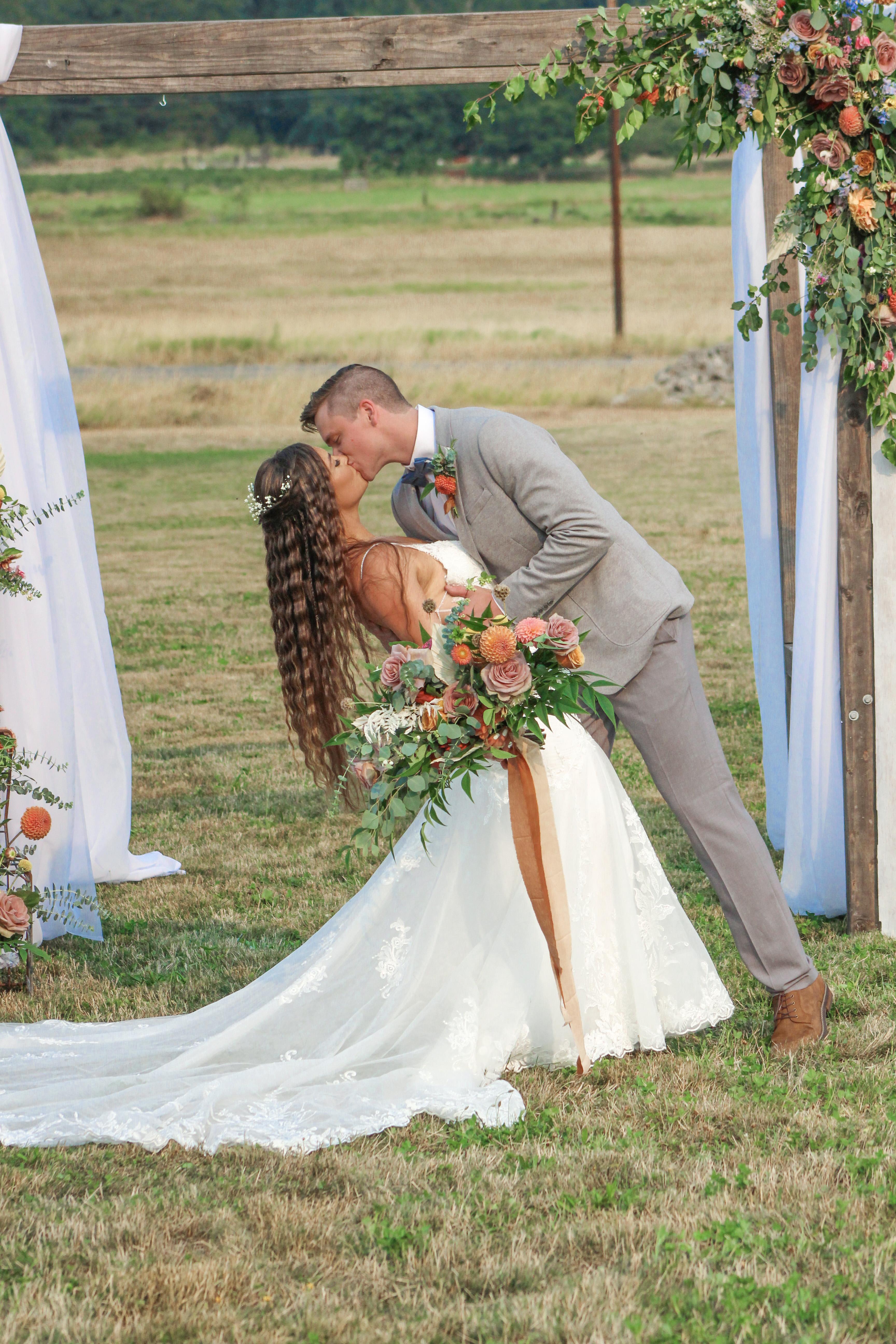 The Wedding Website of Tayler Dawes and Nick Magee