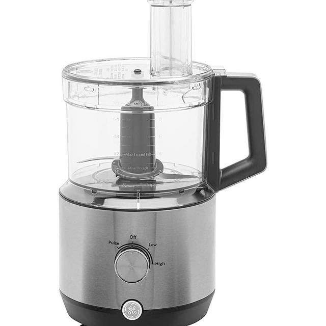 GE 12-Cup Food Processor with Accessories, Powerful 3-Speed 550 Watt with Ergonomic Handle and Large Feed Tube, 3 Stainless Steel Discs + Dough Blade