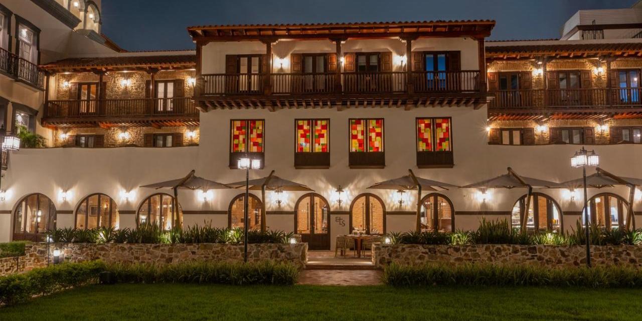The Wedding Website of Ximena Larrea and Alejandro Lopez