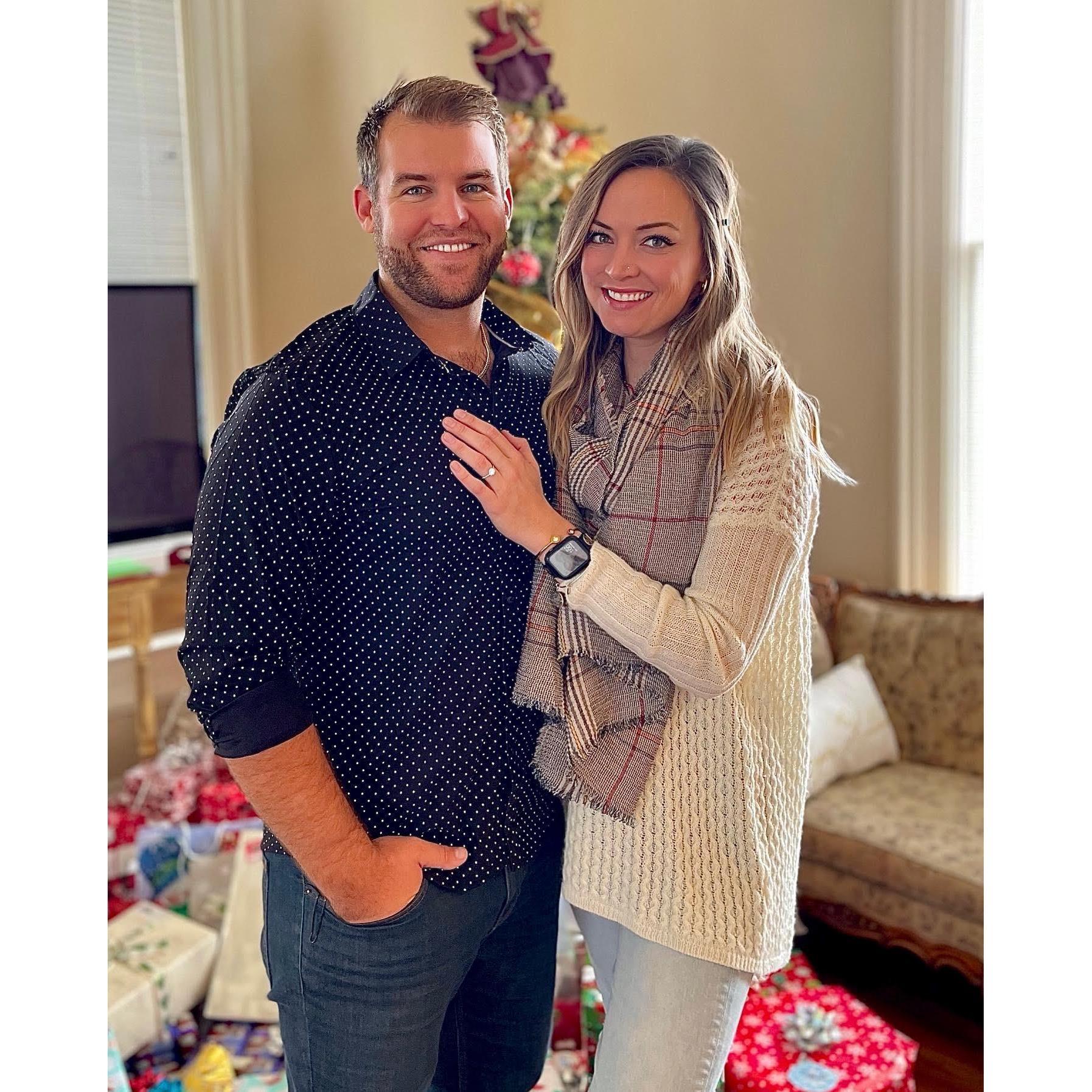 Christmas Day, 2021 ENGAGED!