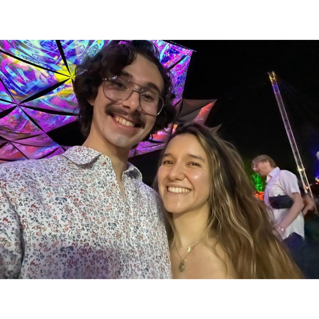 Here we are at Desert Daze Festival 2021 (3 MINS AWAY FROM GENESIS' HOME!) to witness THE DEVENDRA BANHART, an artist Genesis has musically and philosophically followed and loved since pre-teenhood.