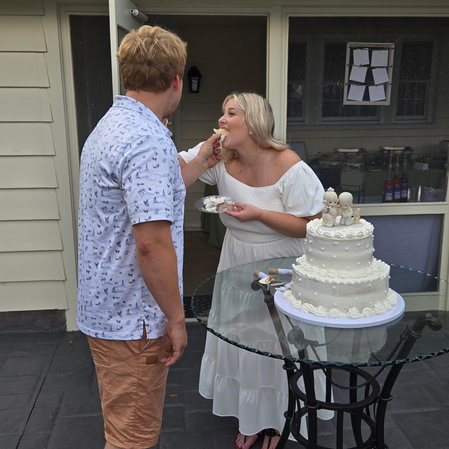 Guess how many times Liz said "don't smash that in my face"