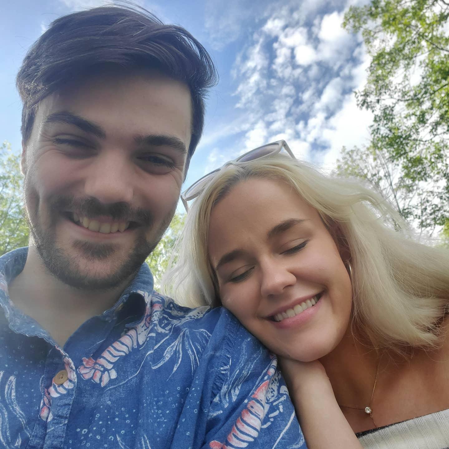 e9f4bb40-eb30-4ee4-bb40-c3d21289b90e