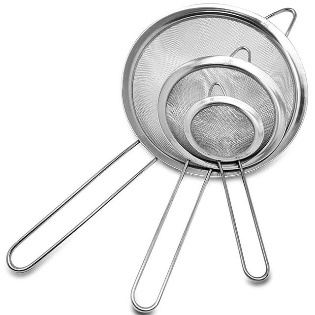 Makerstep Set of 3 Stainless Steel Fine Mesh Strainers Graduated Sizes 3.38", 5.5", 7.87" Strainer Wire Sieve Sifter with Sturdy Handle for Kitchen Gadgets Tools - New Home Kitchen Essentials