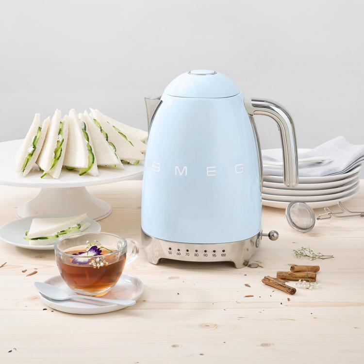 Smeg Pastel Blue 7-Piece Knife Block Set + Reviews