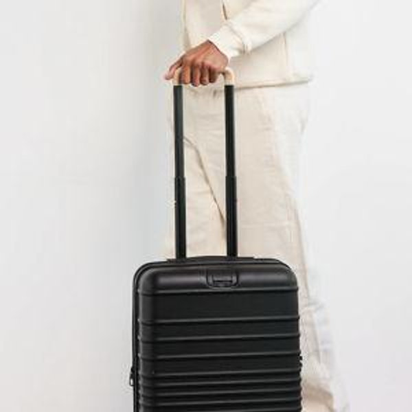 BEIS The Carry-On Roller in Black