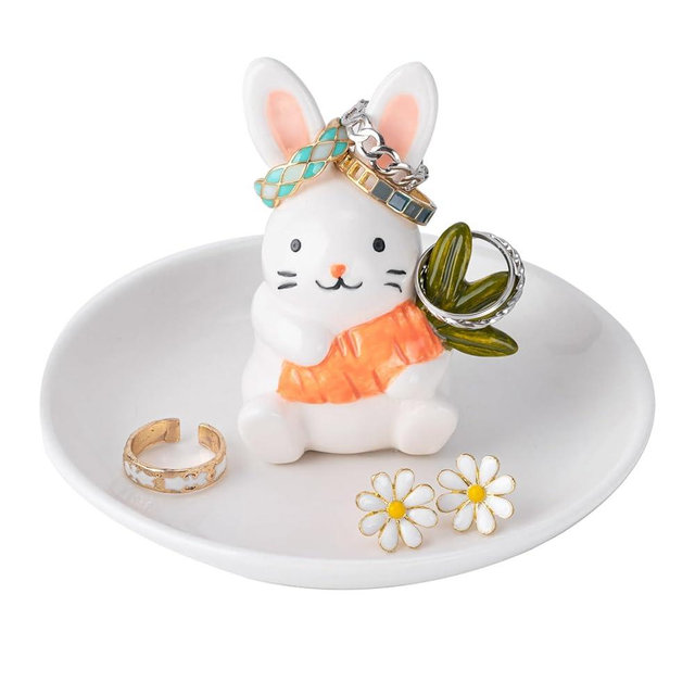 Zhuboji Bunny Ring Holder Jewelry Dish, Ceramic Rabbit Decor Jewelry Holder, Bunny Gifts for Women Birthday Engagement Wedding