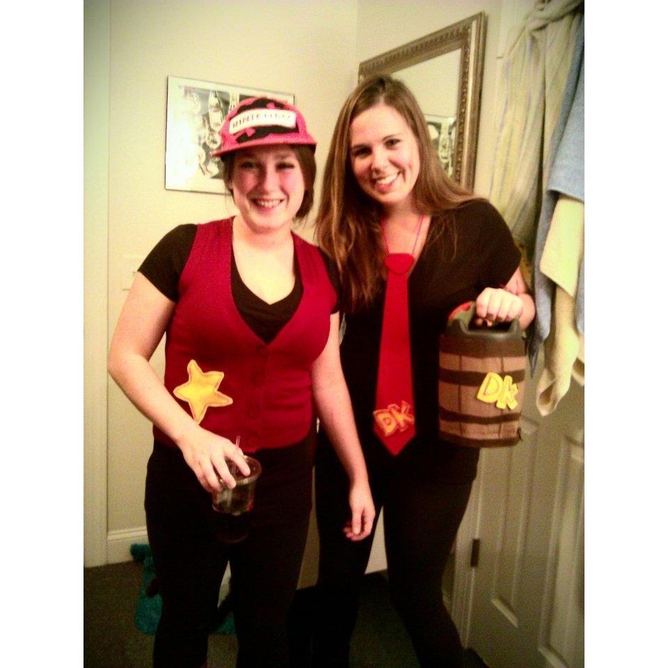 Donkey and Diddy Kong. Halloween 2011