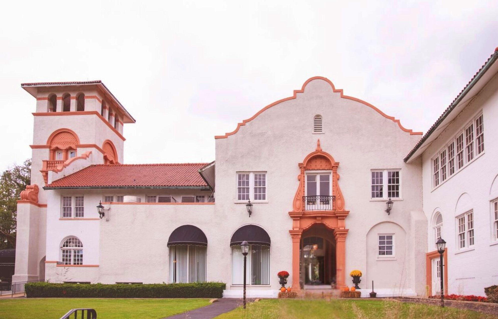 The Wedding Website of Isabela Garcia and Cole Puckett