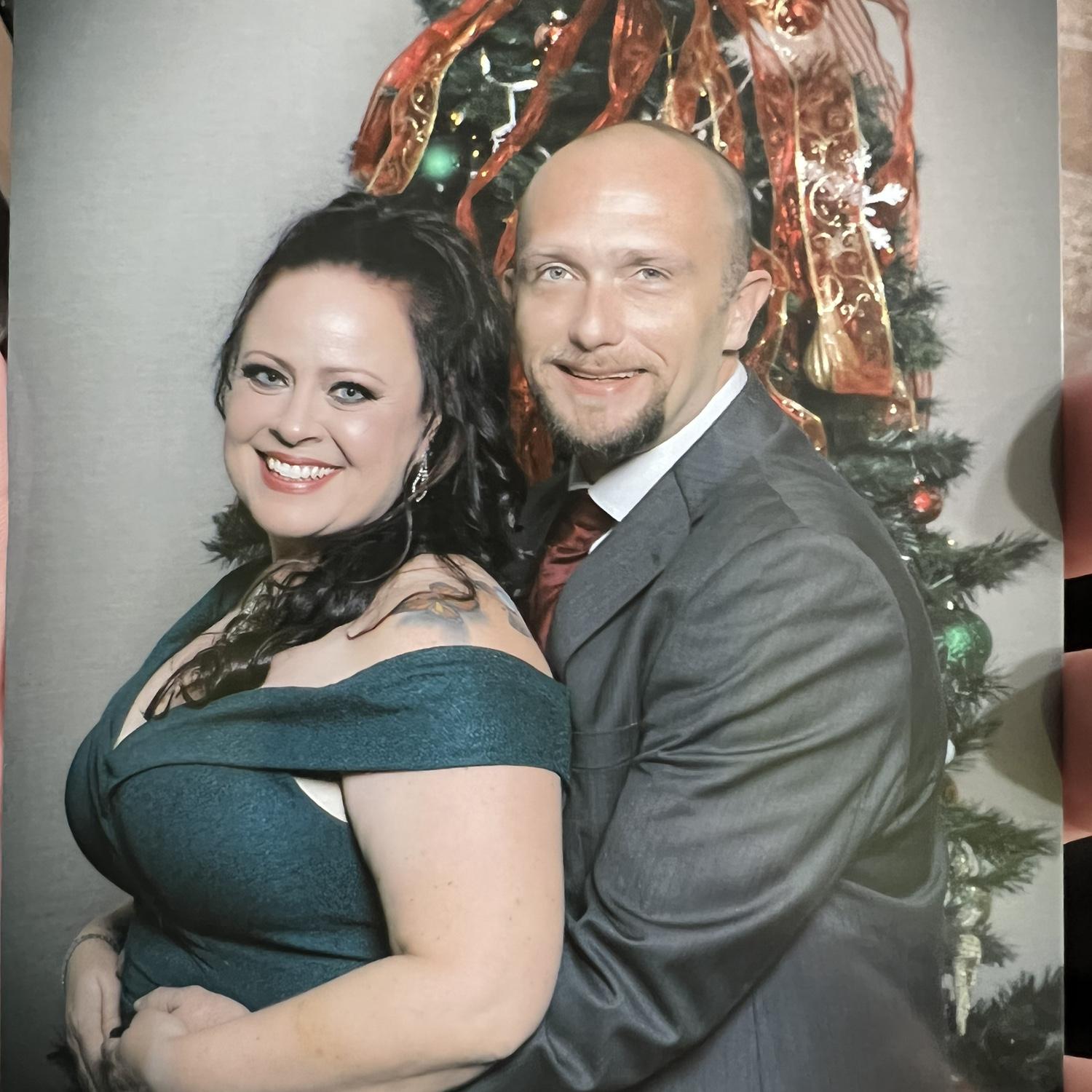 He asked me to be his date to his company Christmas party on our second date❤️