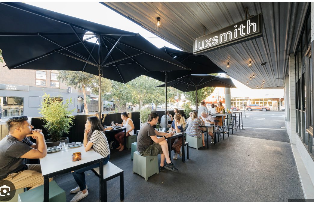 The Wedding Website of Mai Nguyen and William Bear