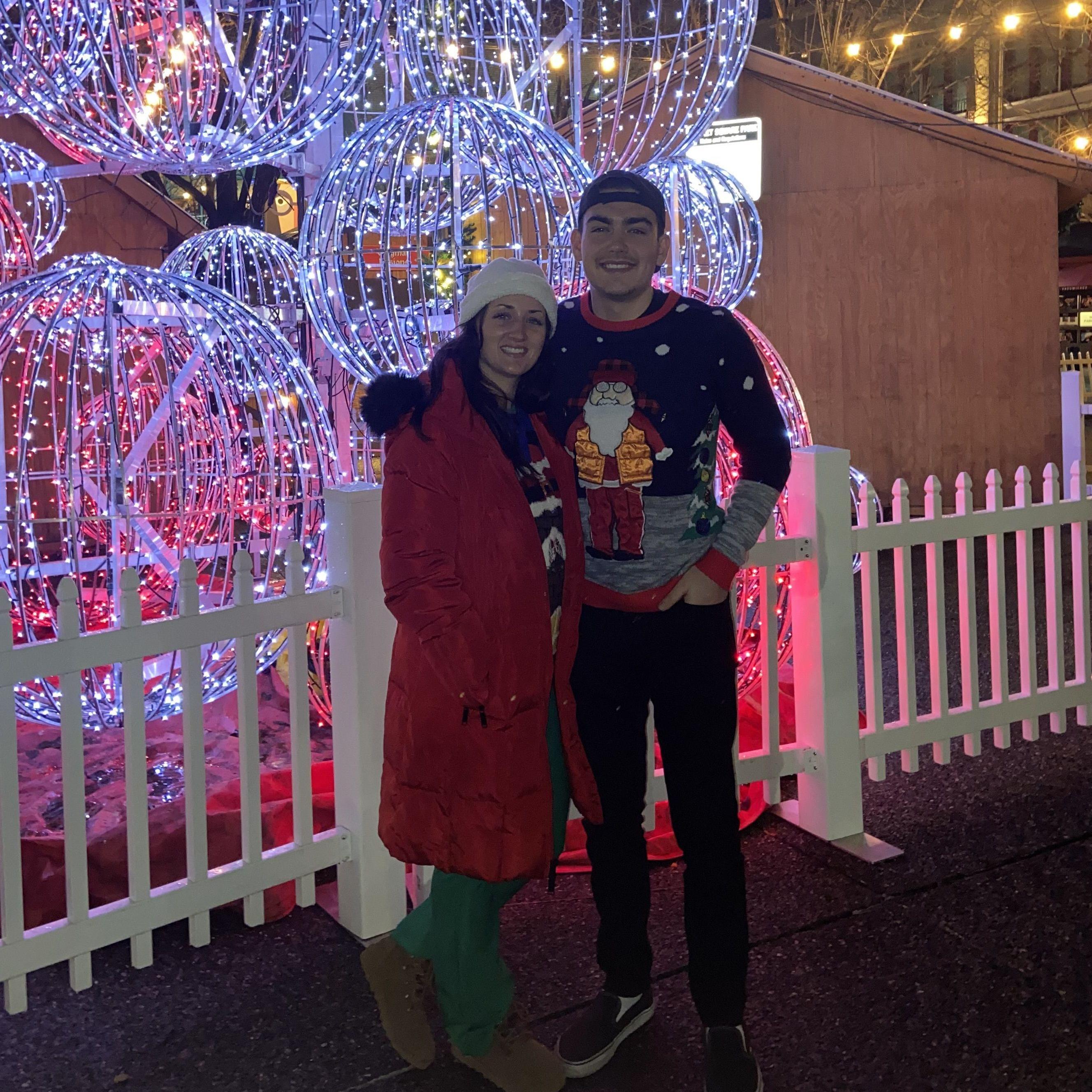Christmas pop-up bar hopping in Pittsburgh - December 18, 2021