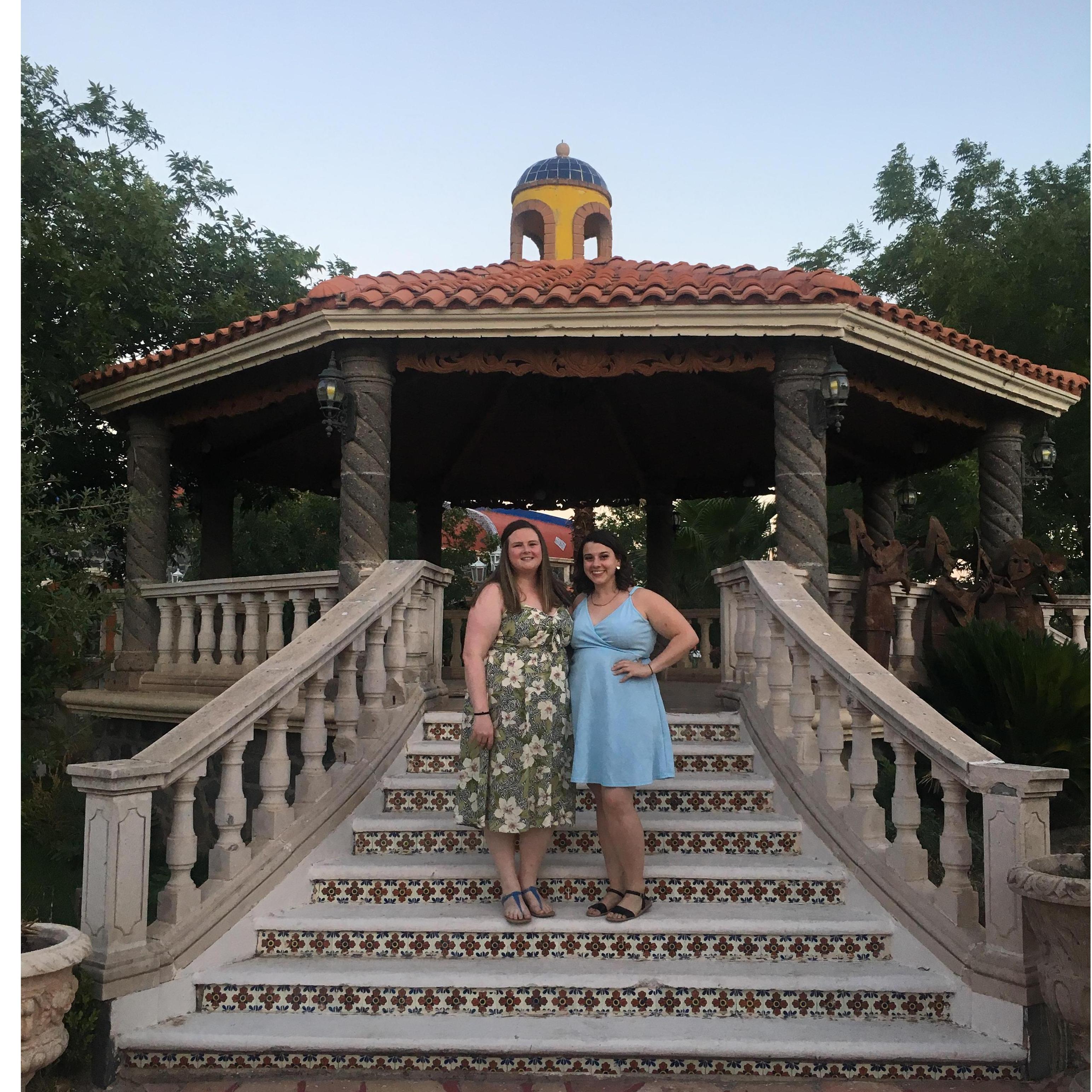 The most amazing wedding of Jose and Lissi! We love Chihuahua!