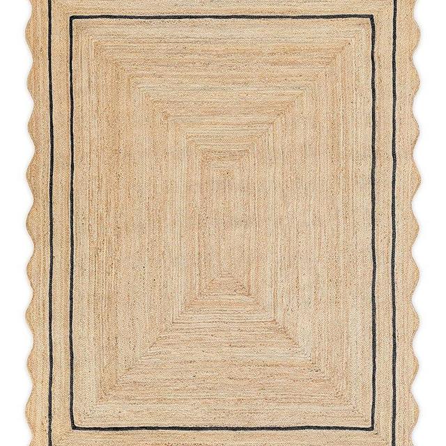 Weaving Village Wave Scalloped Natural Jute Runner Farmhouse Scallop Rug, Black (5'x7')
