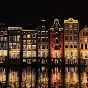 Crucero nocturno por el Canal de Ámsterdam