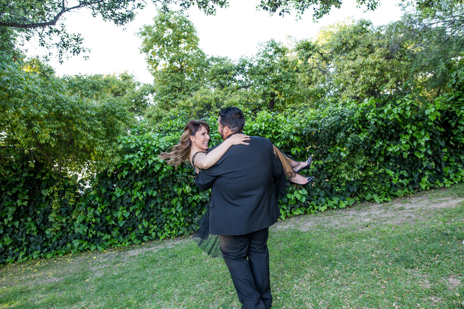 The Wedding Website of Rosalyn Hernandez and David Gomez