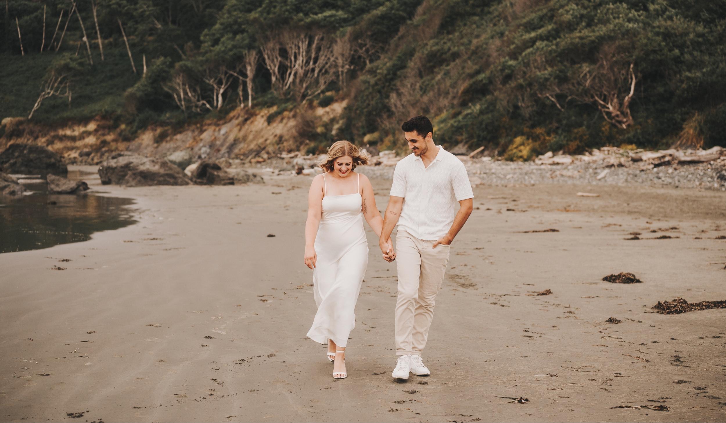 The Wedding Website of Hailey Taylor and Jake Krainock